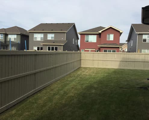 exterior-fence-painting calgary