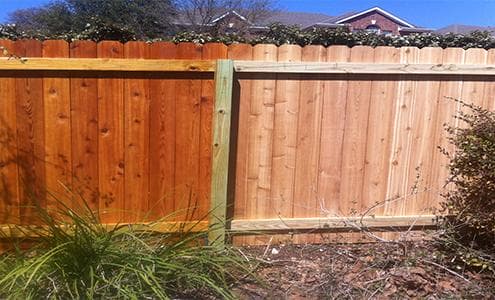 fence-painting-calgary
